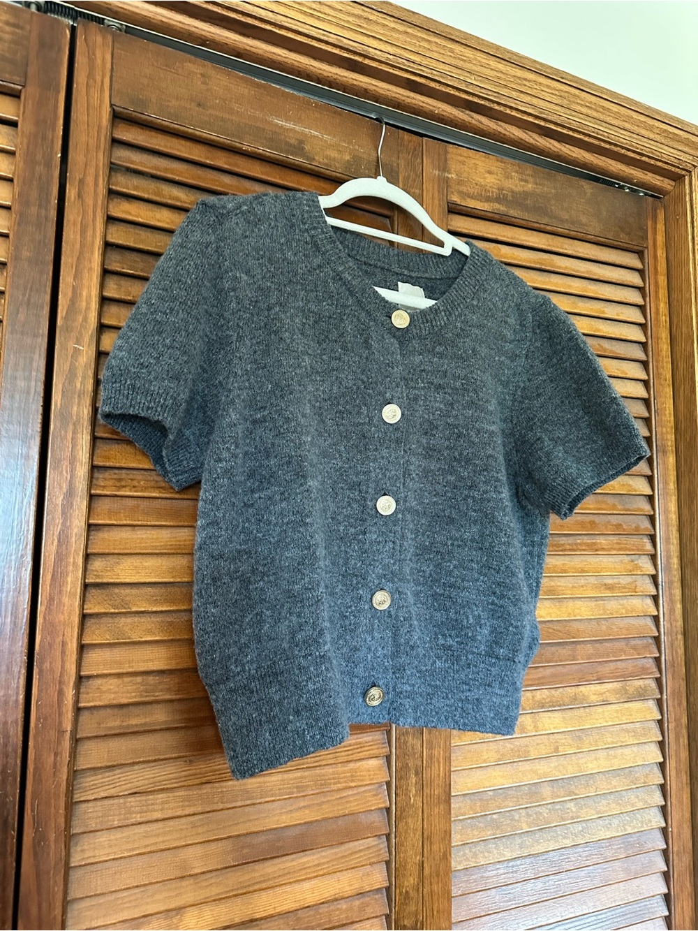 Maeve for Anthropologie Short Sleeve Gold Button Grey Cardigan size large - Picture 7 of 10